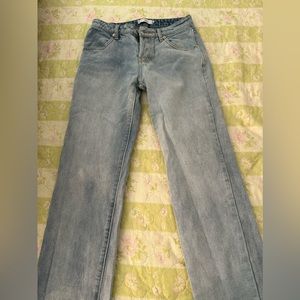 Adika jeans